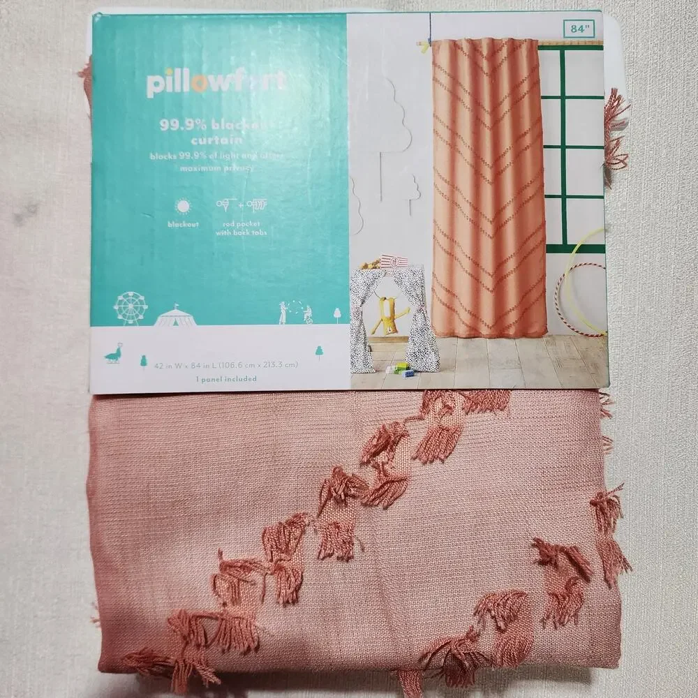 Pillowfort 99.9% blackout curtain W42'' x L84'' Rose pink chevron